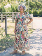 Esme | Short Sleeve V-Neck Midi Dress With Gathered Waist