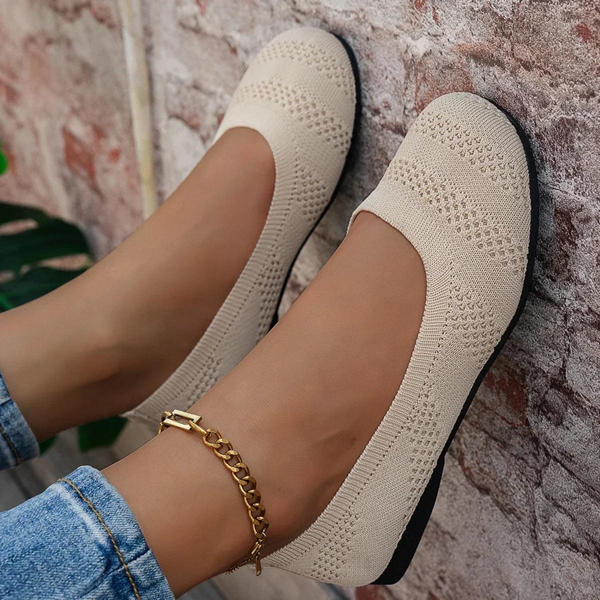 Cara | Supportive Fabric Sneakers